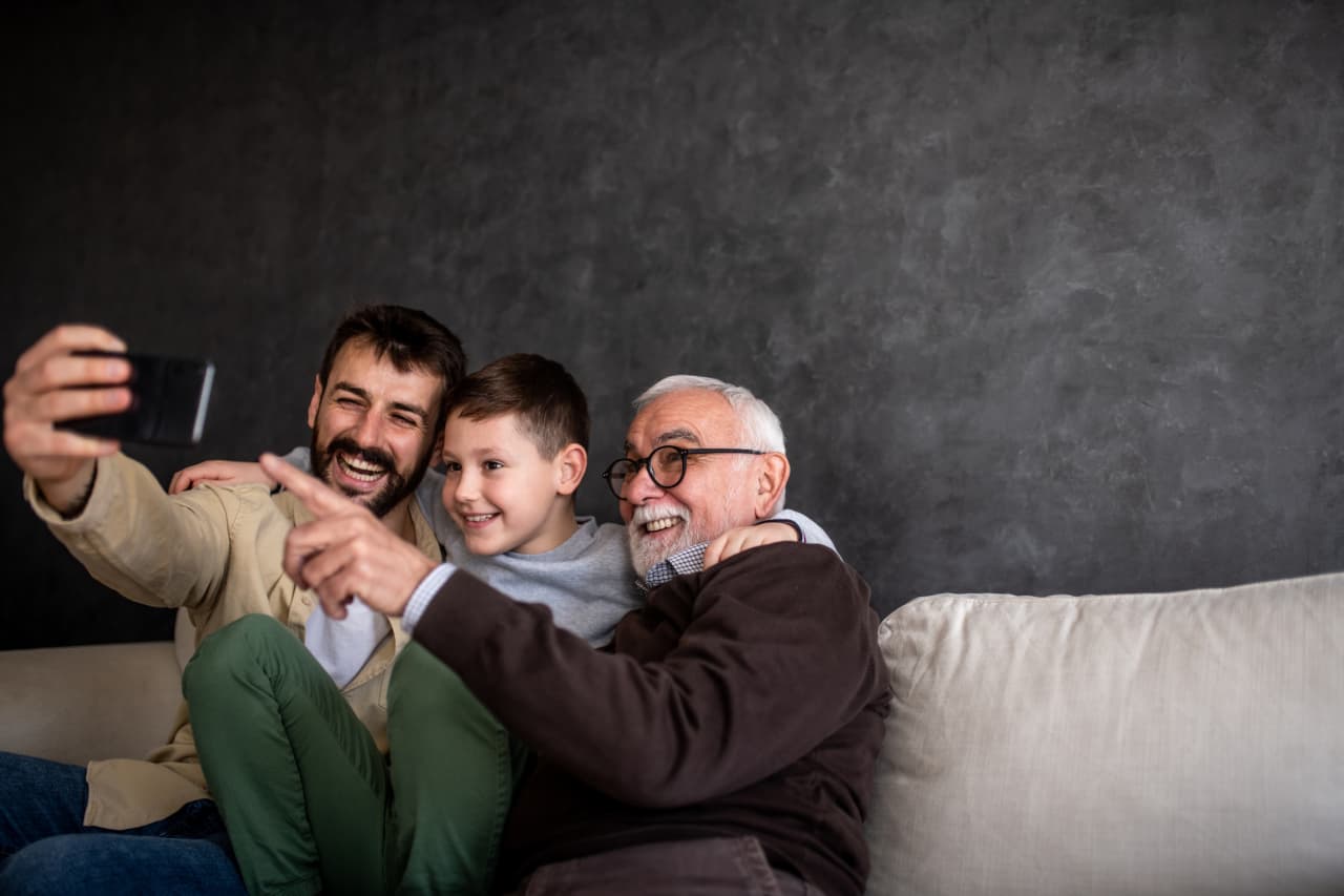 I&#x2019;m setting up brokerage accounts for my grandkids in my daughter&#x2019;s name. Is that wise &#x2014; or am I asking for trouble?