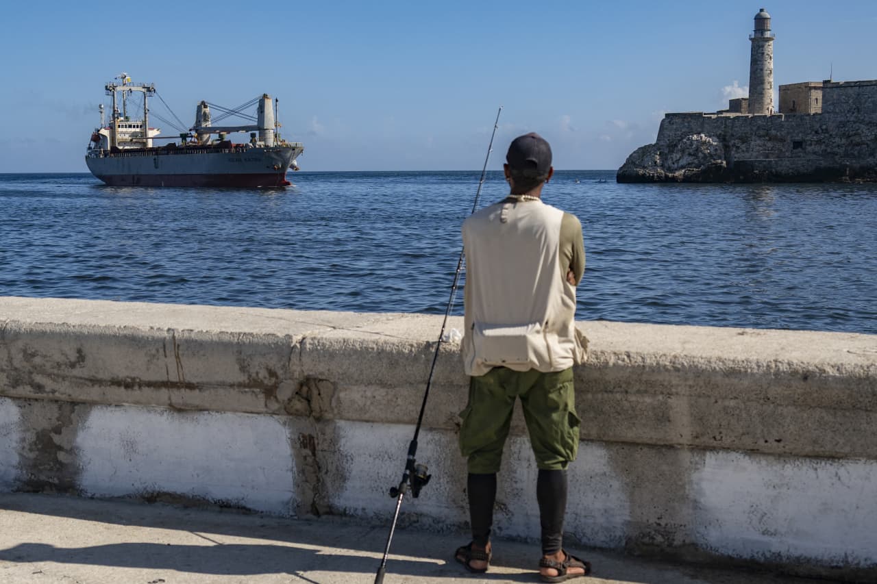 As Iran war drags on, this is how quickly global oil stocks are being depleted &#x2014; and travel season is starting soon
