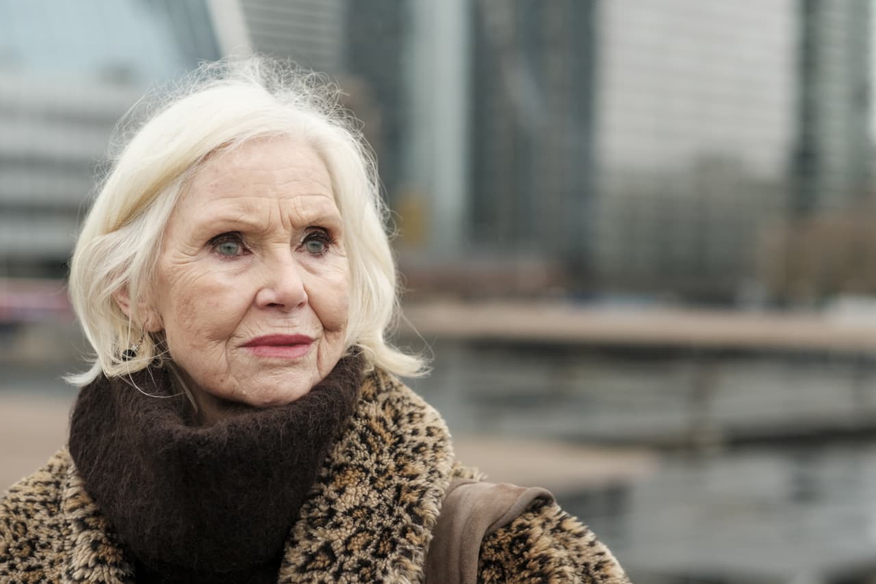 My mother regrets paying Social Security. She says she should have invested her contributions. I disagree. Who&#x2019;s right?