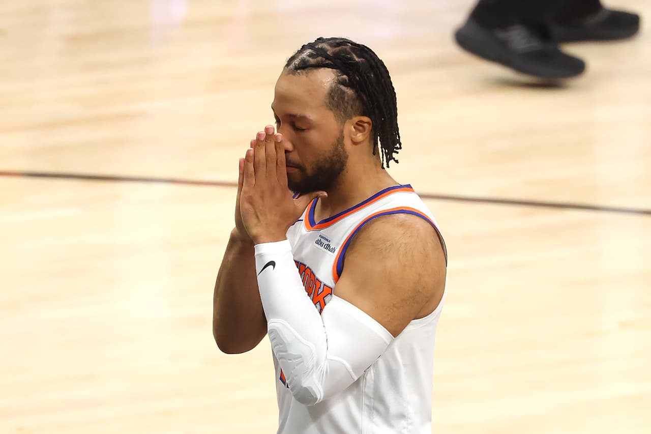 Knicks ticket prices plunge more than 50% ahead of Game 3 at MSG &#x2014; but not just because Trump&#x2019;s going
