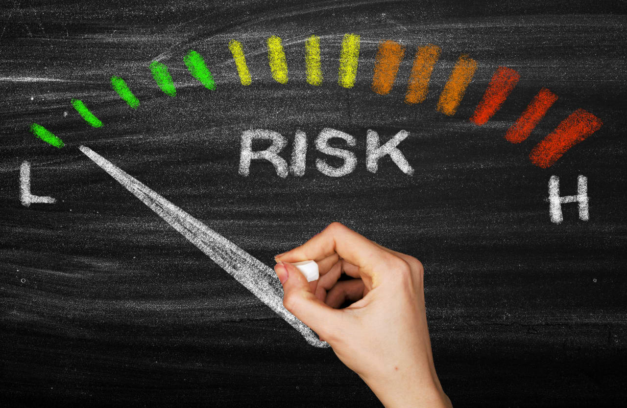 The U.S. stock market is facing historic downside risk &#x2014; these 10 low-volatility stocks can protect your portfolio