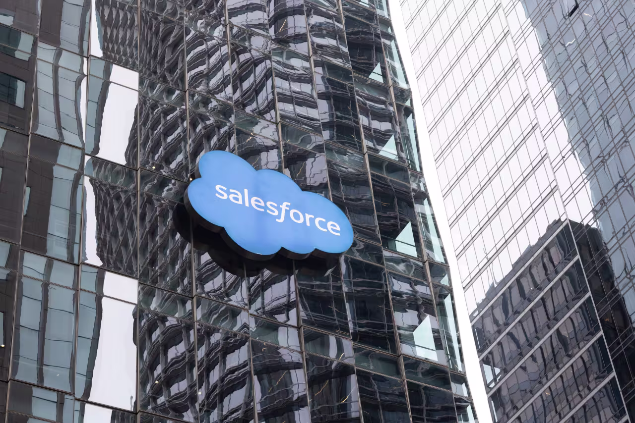 Salesforce’s stock extends record losing streak. Can the company disrupt itself?