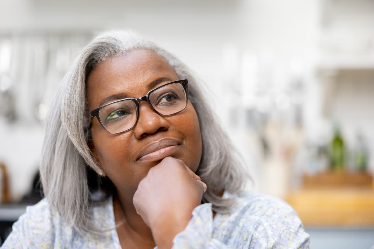 &#x2018;We have longevity in the family&#x2019;: My sister is turning 67. Should she wait until 70 to claim Social Security?