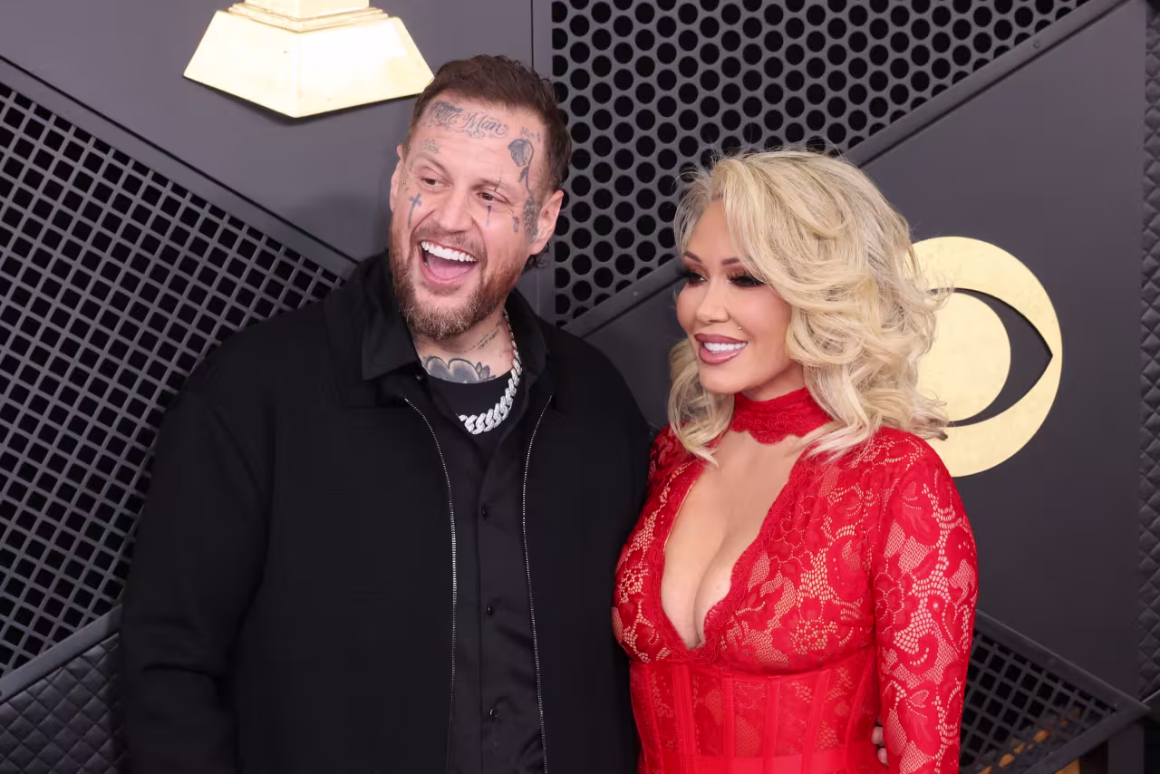 Jelly Roll’s ex-wife Bunnie Xo says he gave her their $6 million Tennessee estate in divorce