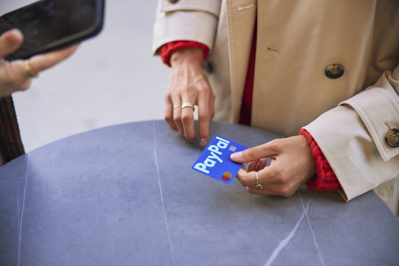 PayPal&#x2019;s stock falls after earnings. Here&#x2019;s what&#x2019;s spooking Wall Street.