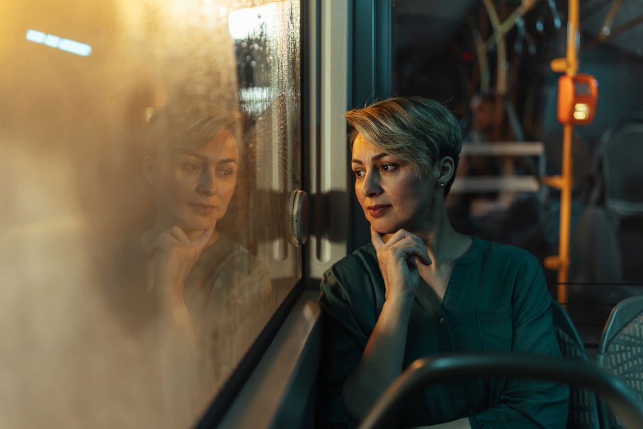 &#x2018;AI genuinely freaks me out&#x2019;: Do I leave my $150,000 nonprofit job for a $215,000 data analytics position &#x2014; with a 50-minute commute?