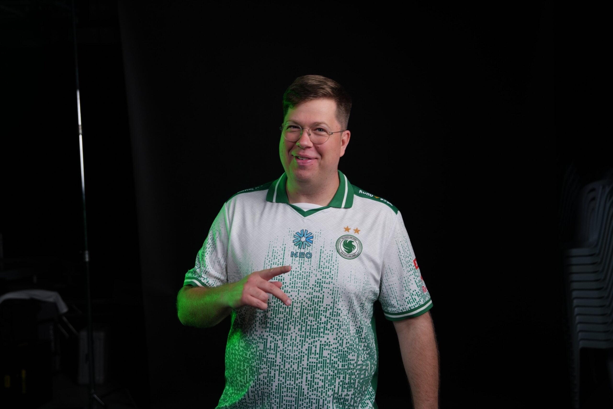 Team Falcons sign Karrigan as new in-game leader to replace kyxsan