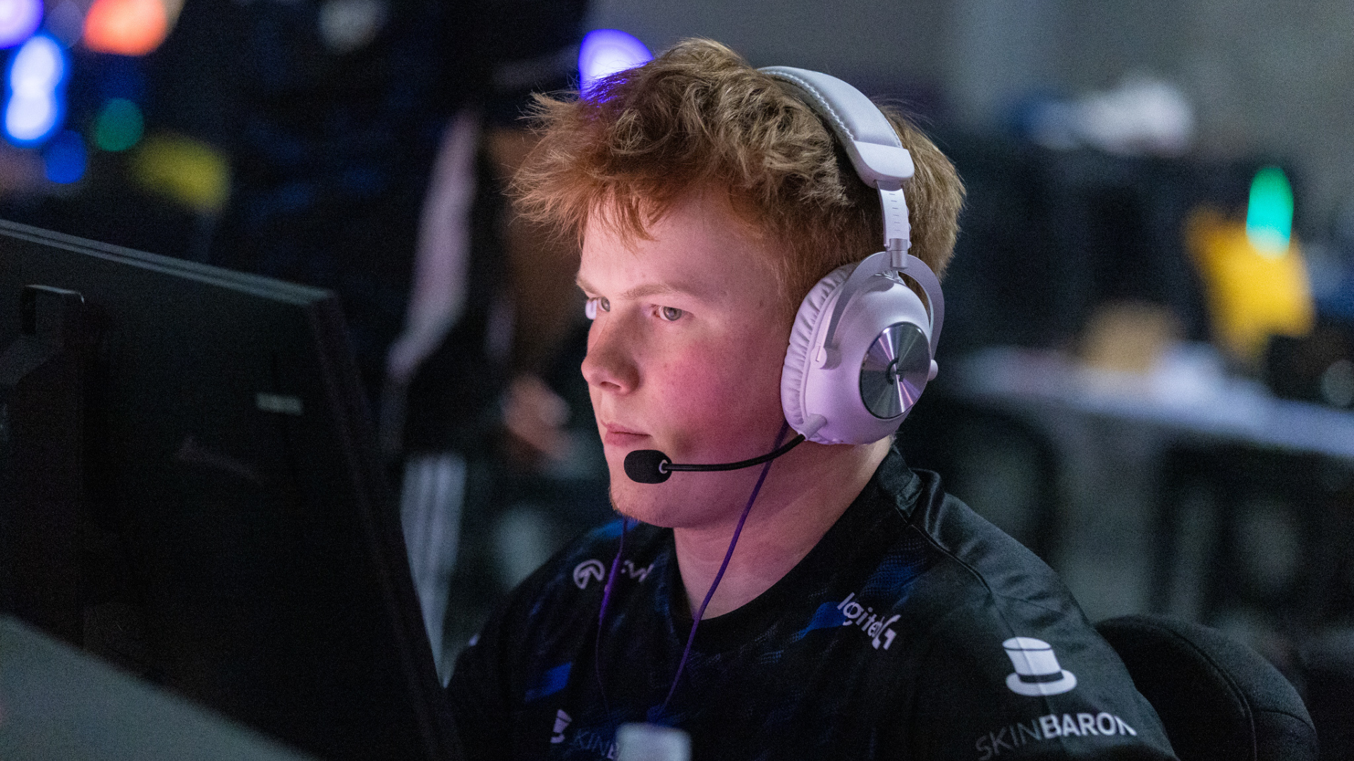 FaZe bench broky, loan 20-year-old JBOEN from BIG