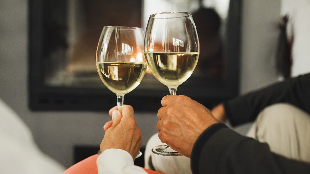 More Than 1 Drink a Day Linked to Health Risks, Clashing With U.S. Guidelines