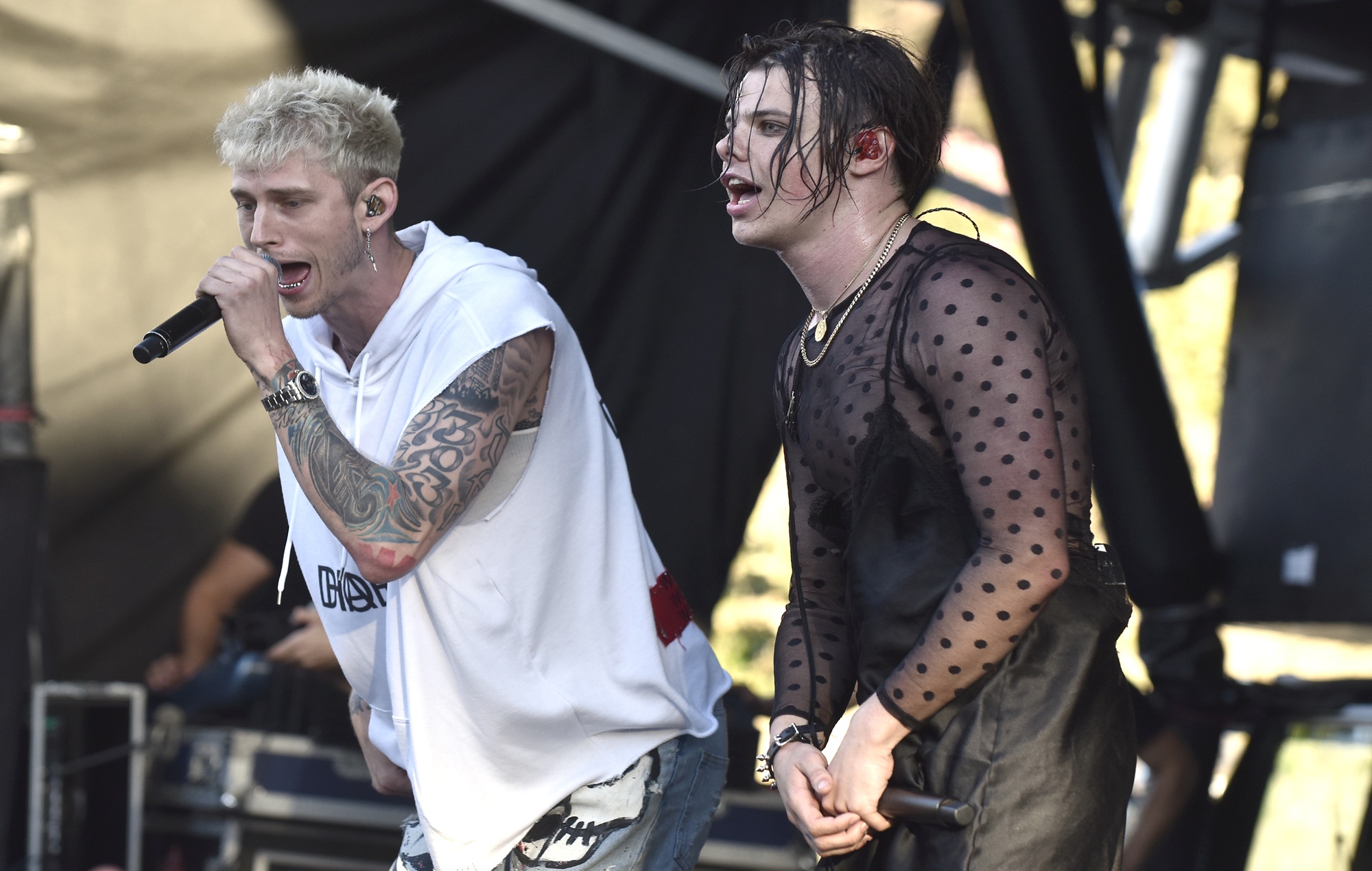 MGK brands Yungblud a “silver spooned preachy wanker” and tells him to &#8220;shut the fuck up&#8221;