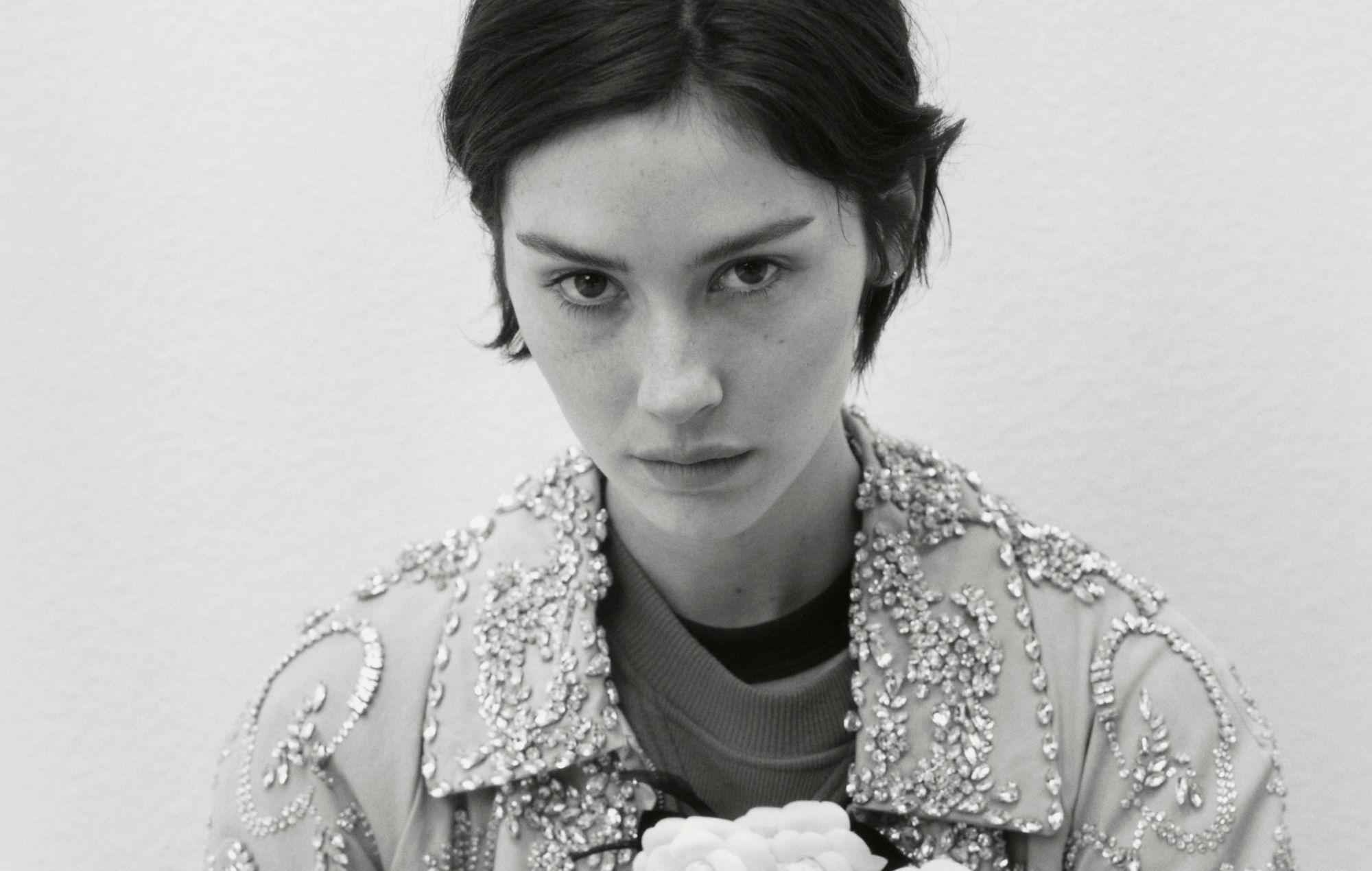 Gracie Abrams announces new album &#8216;Daughter From Hell&#8217; with enchanting single &#8216;Hit the Wall’