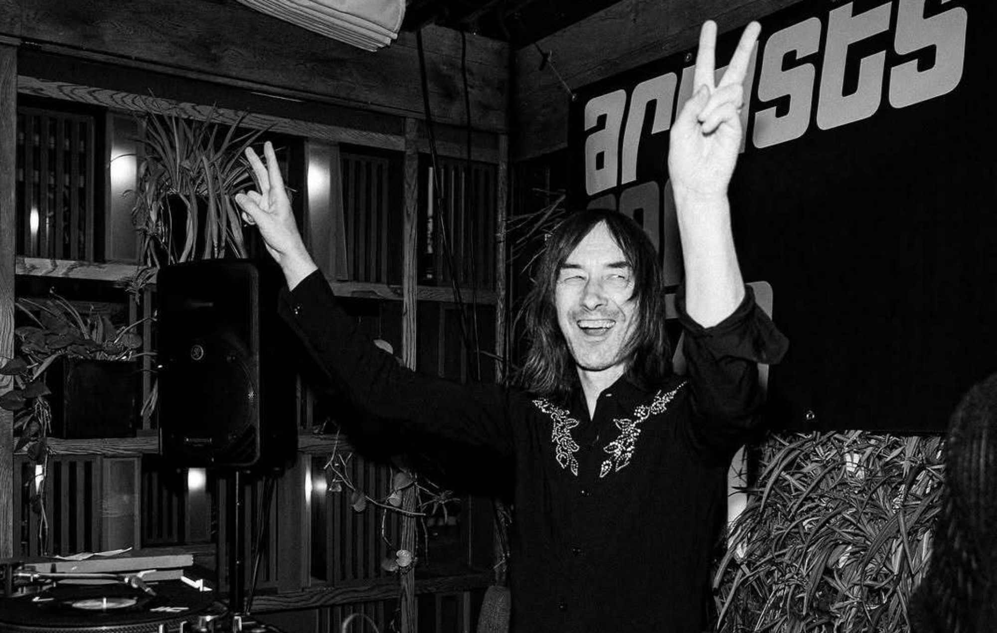 Paul Weller, Madness, Primal Scream&#8217;s Bobby Gillespie, Sex Pistols&#8217; Glen Matlock and loads more for London Artists for Gaza fundraiser gig