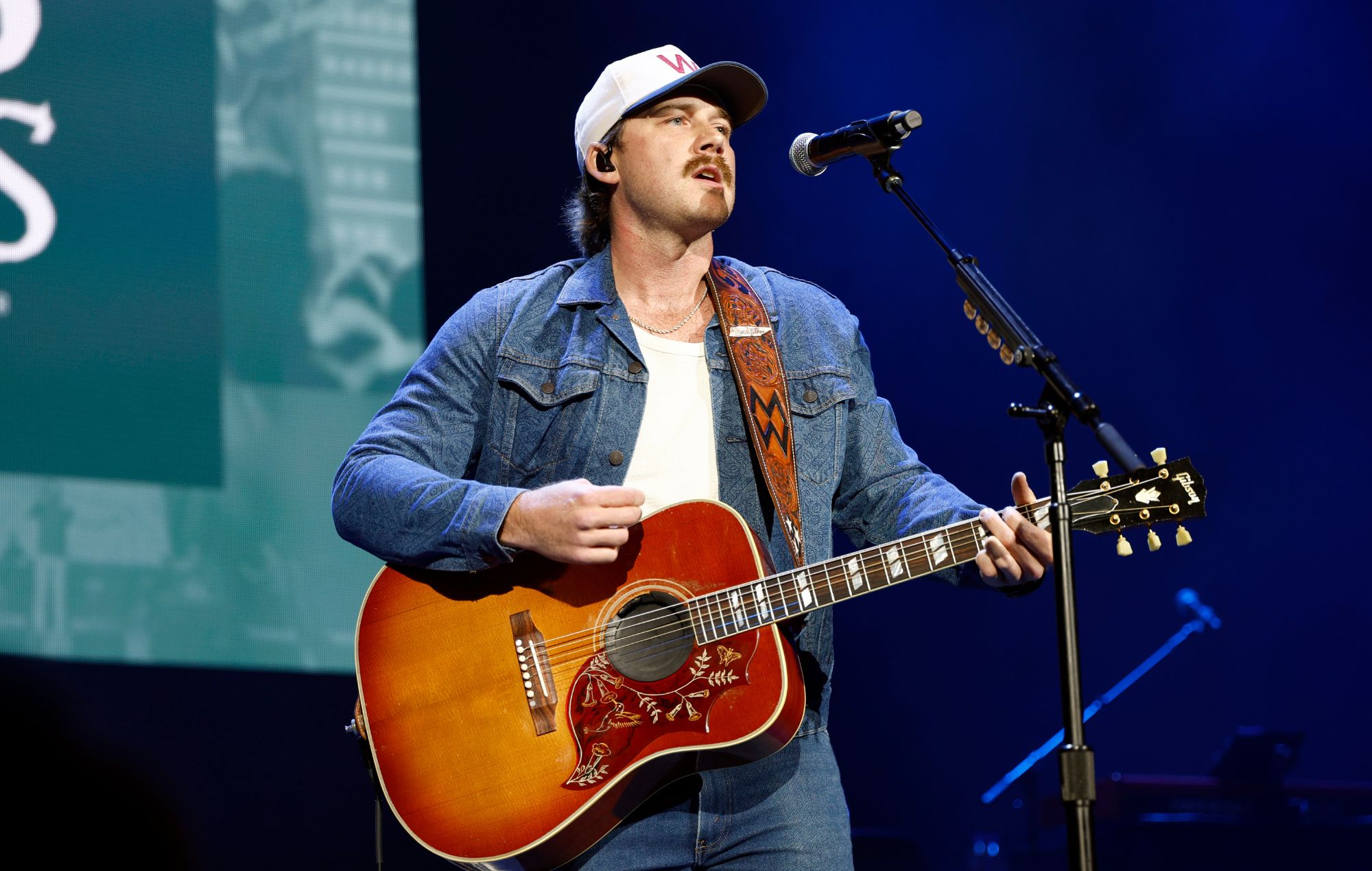 Morgan Wallen goes viral for throwing security guards&#8217; phone, before he responds to &#8220;nonsense&#8221; backlash over gig cancellation over &#8220;severe weather&#8221;
