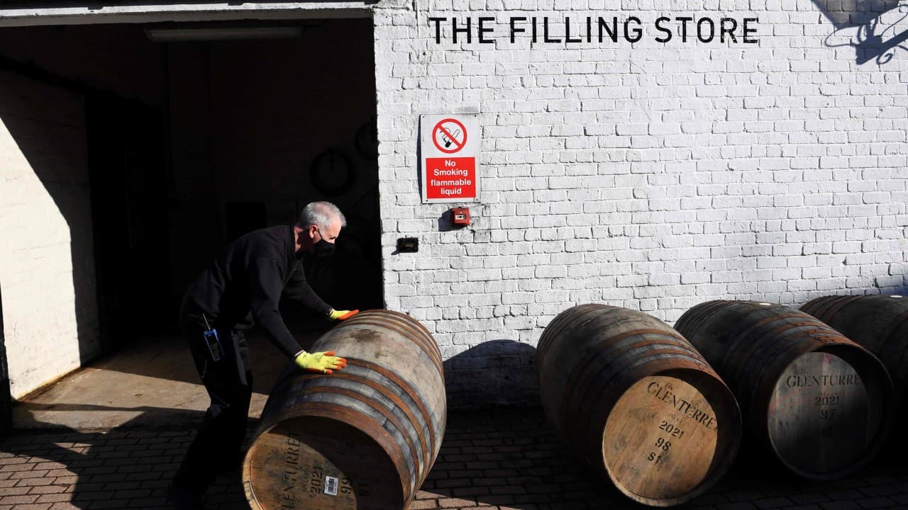 Trump says he’s lifting some tariffs on Scotch whisky after King Charles visit