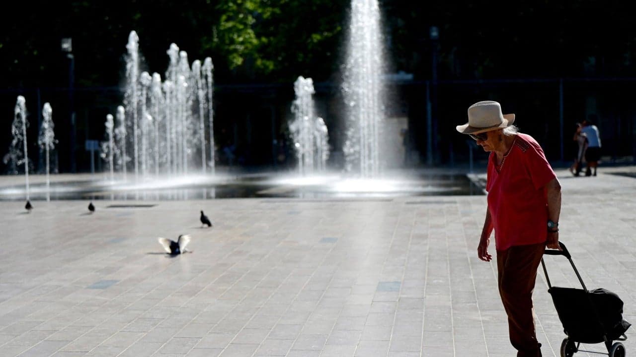 France sees 1,000 excess deaths during record-breaking heatwave