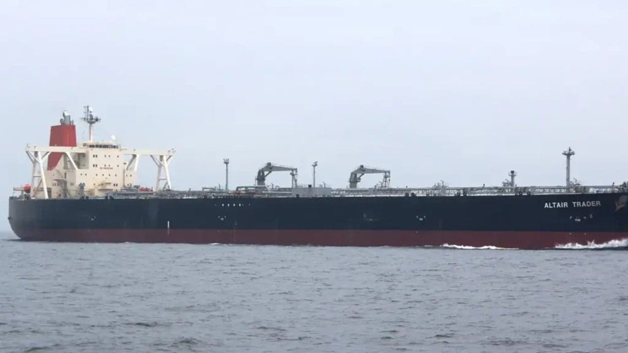US sanctions Chinese, Hong Kong shipping firms over Iranian oil deliveries