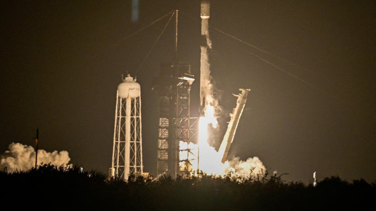 Piece of SpaceX rocket to crash into moon at high speed