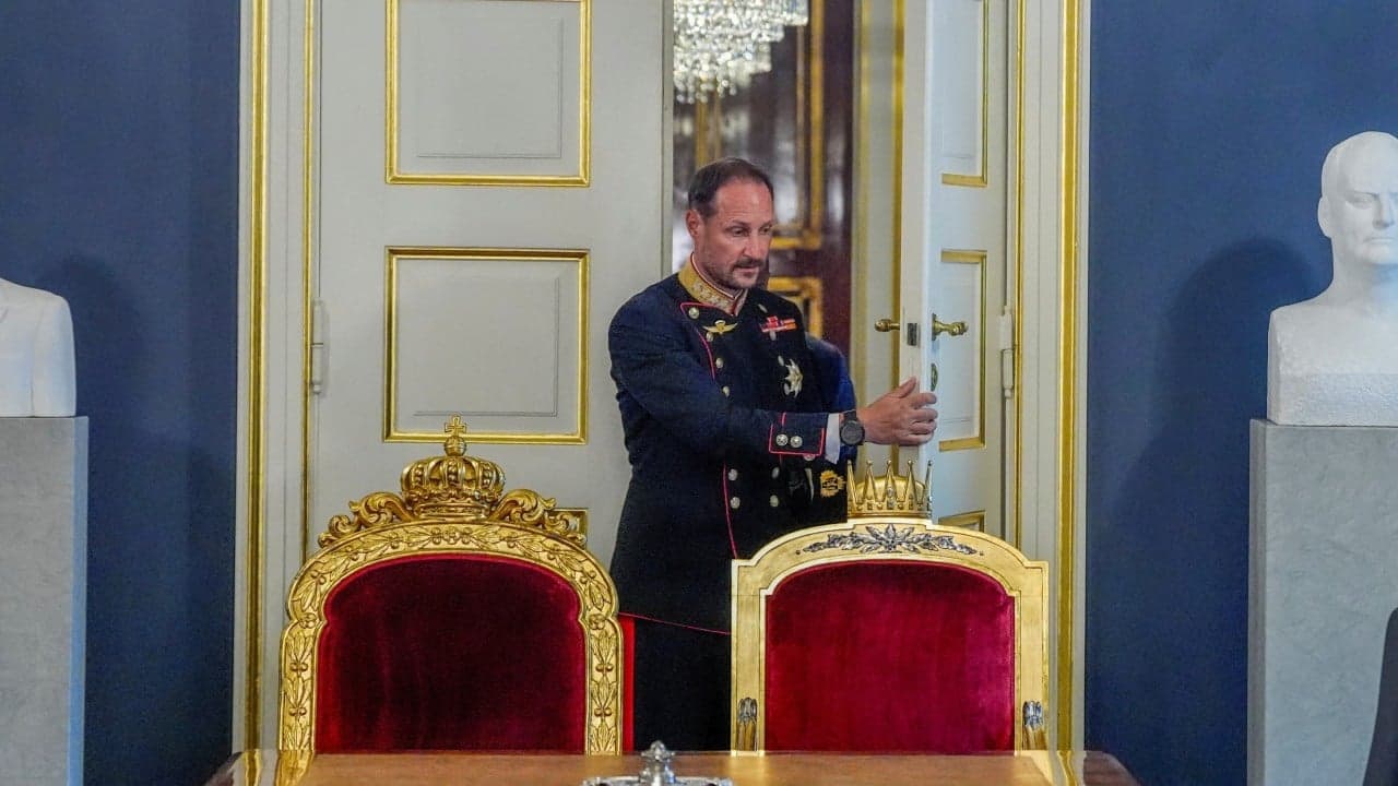 King Haakon VIII takes throne as Norway mourns death of King Harald