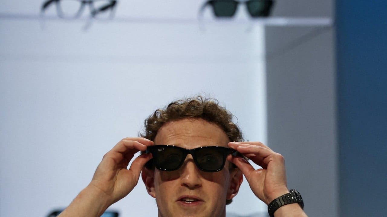 Zuckerberg gets new Meta shares to stay in California amid billionaire tax vote