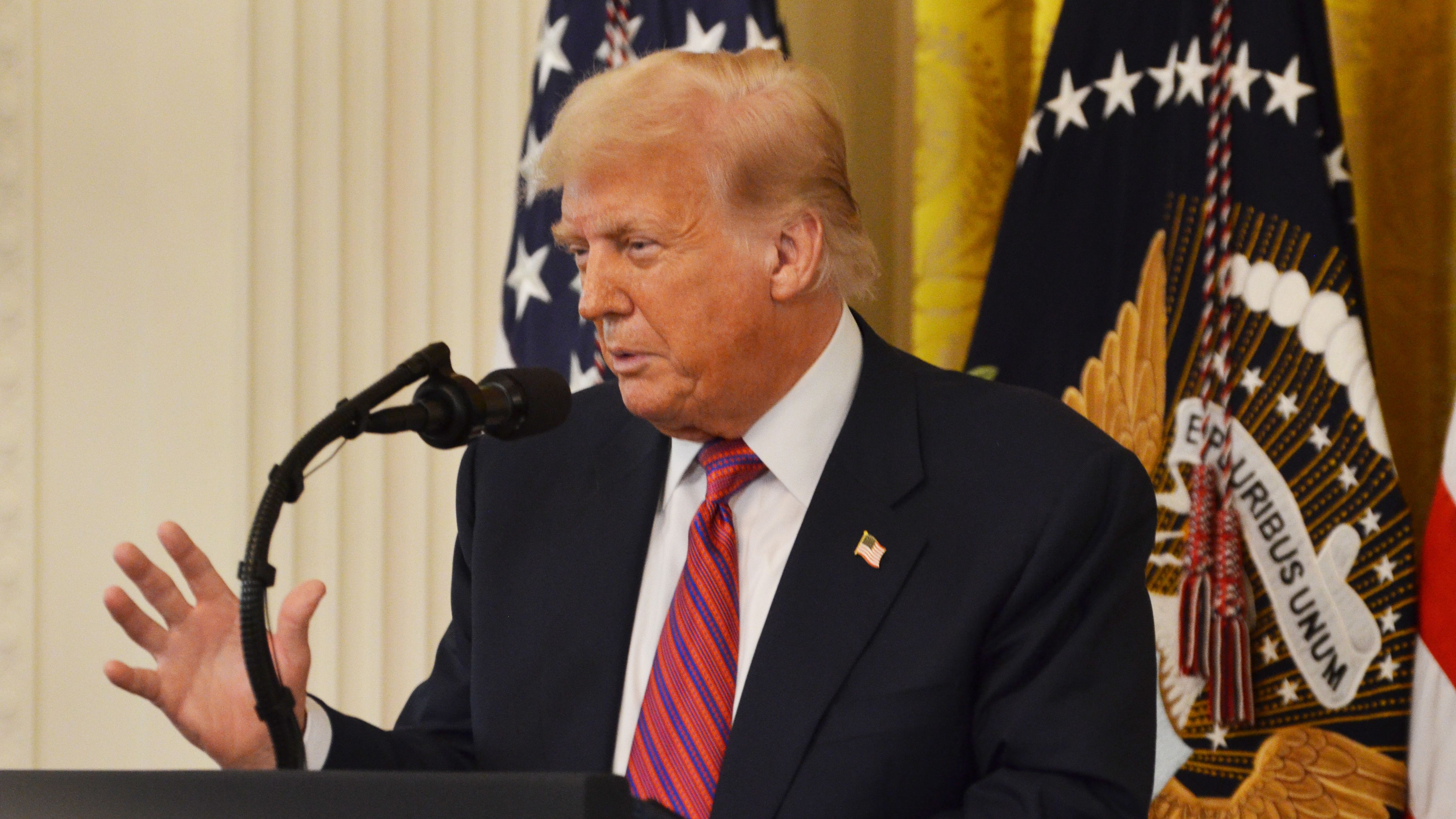 Trump lands in Senate's crosshairs over $500 million UAE investment in his crypto venture