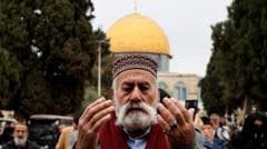 Status quo at Jerusalem's holiest site under threat as Israeli nationalists flout rules