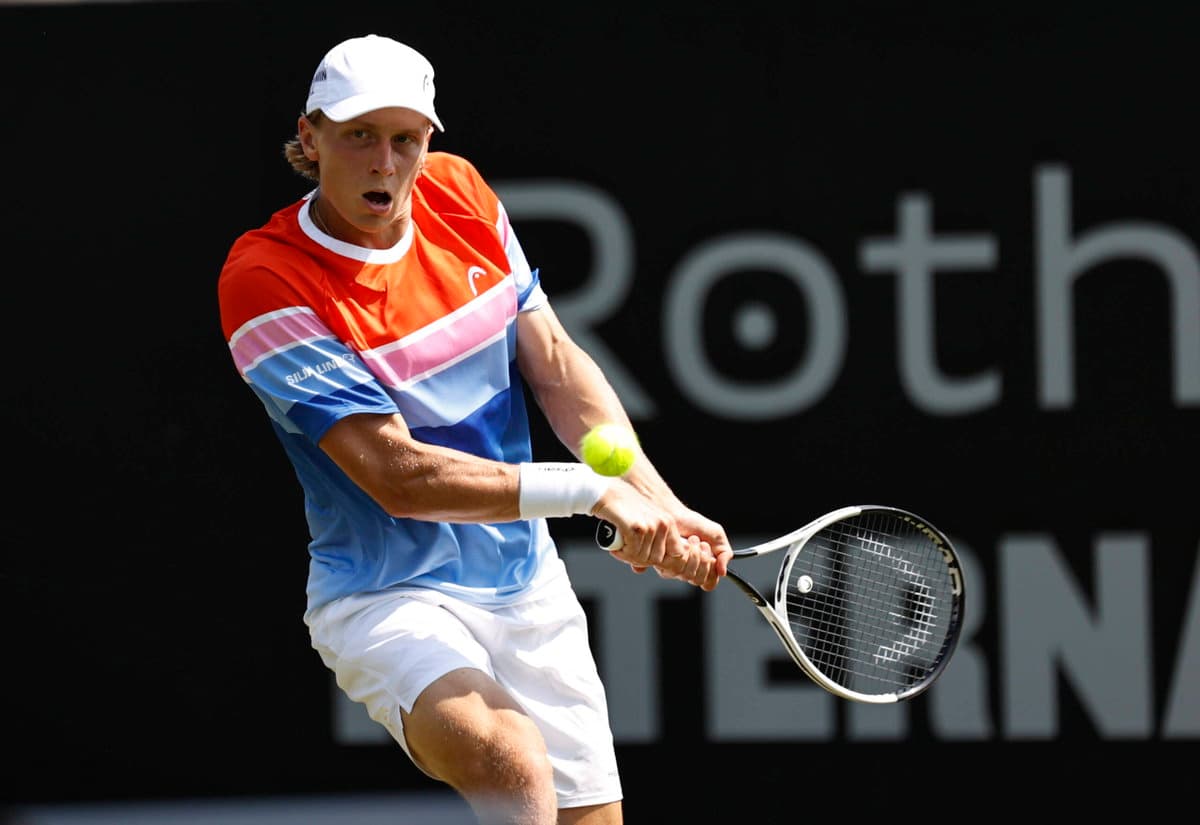 “Has Been Tough”: 27-Year-Old Tennis Pro Forced Into Surgery After Enduring 10 Months of Pain