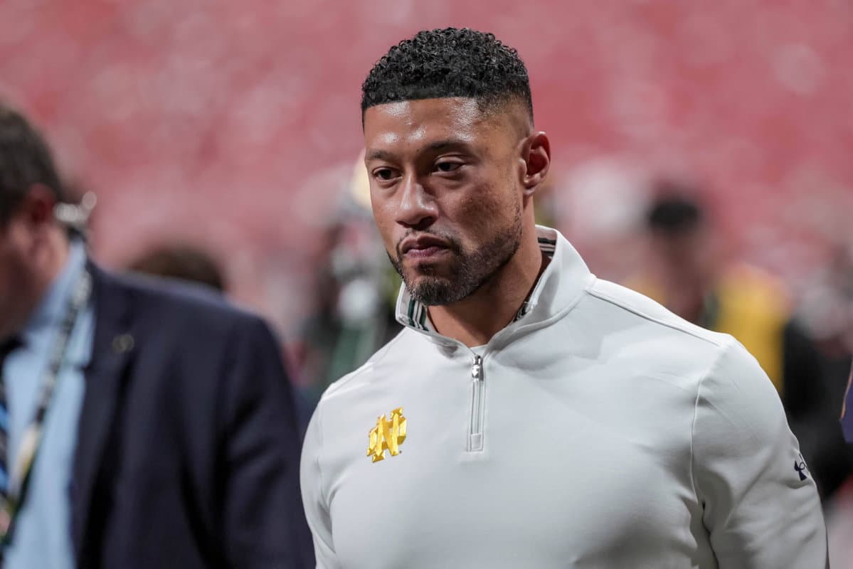 Marcus Freeman’s QB Commit Leaves Notre Dame Just 6 Days After Commitment