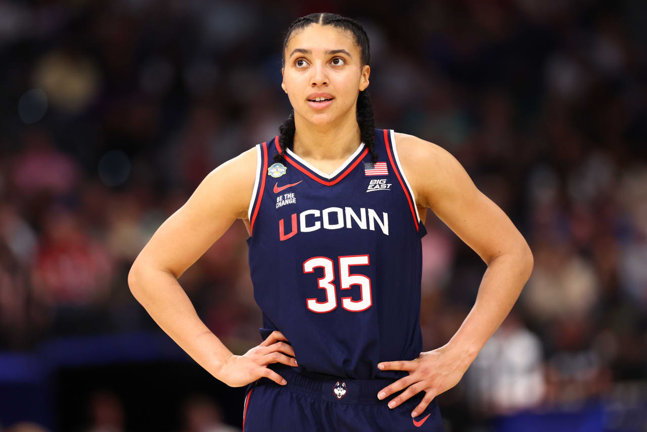 WNBA No. 1 draft pick Azzi Fudd will make $500,000 as a rookie — more than a 500% raise over last year’s pick