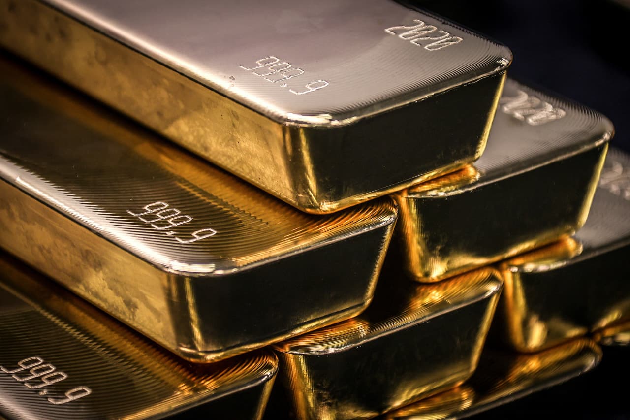 The Fed’s new hawkish reality just forced Goldman Sachs to slash its gold forecast by $500
