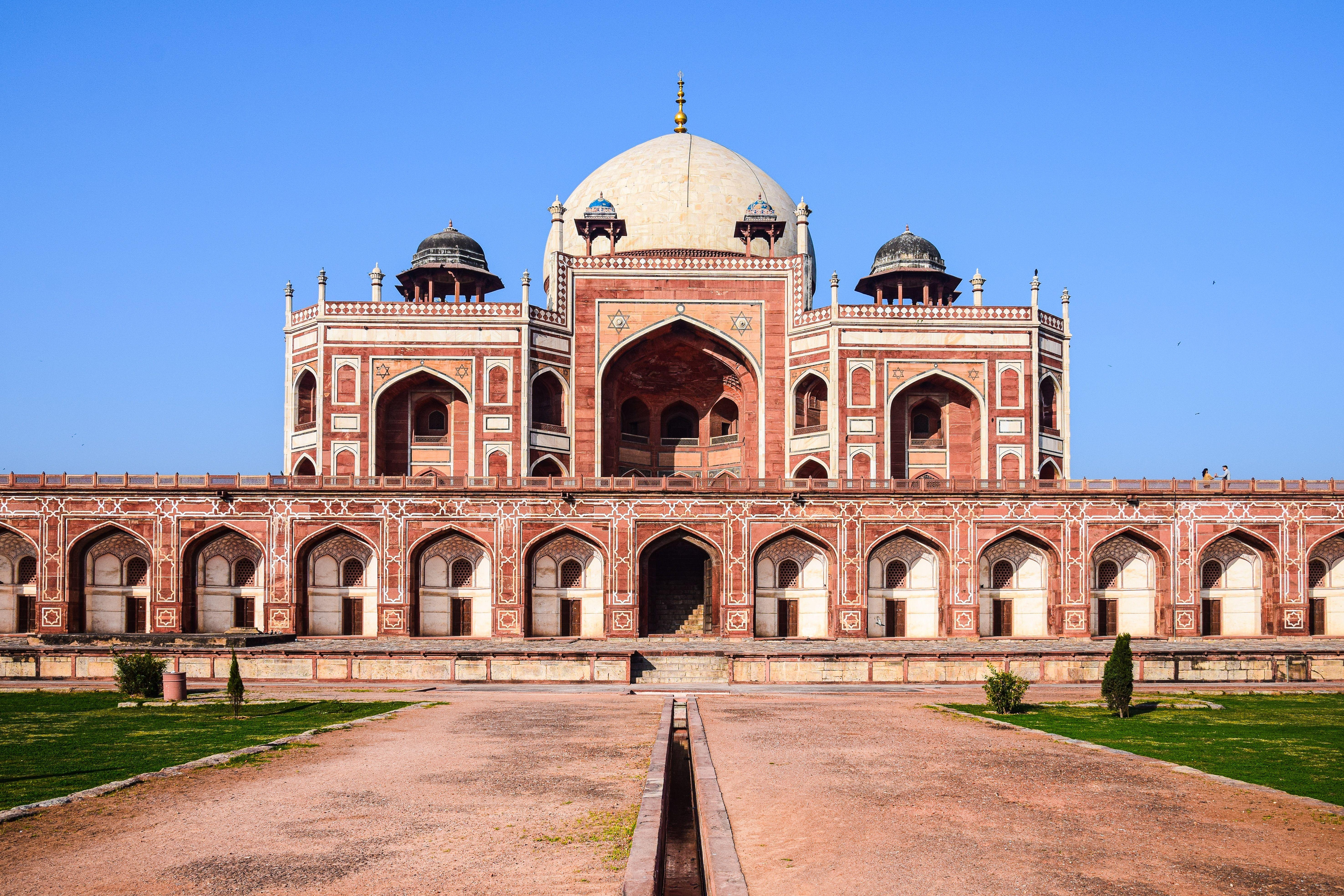 Stunning view of Humayun's Tomb, a UNESCO World Heritage site in Delhi, India.