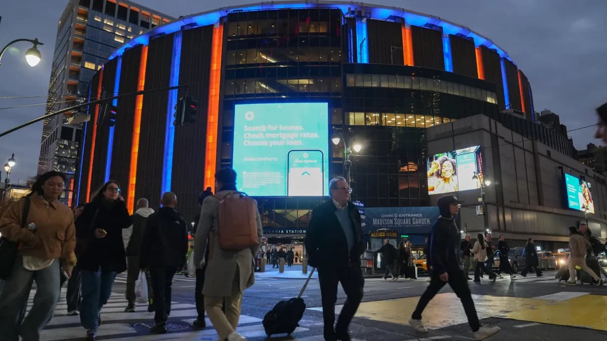 How much does it cost to rent out Madison Square Garden?