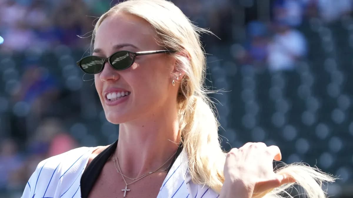 Sophie Cunningham hilariously calls out Fever over questionable photo choice