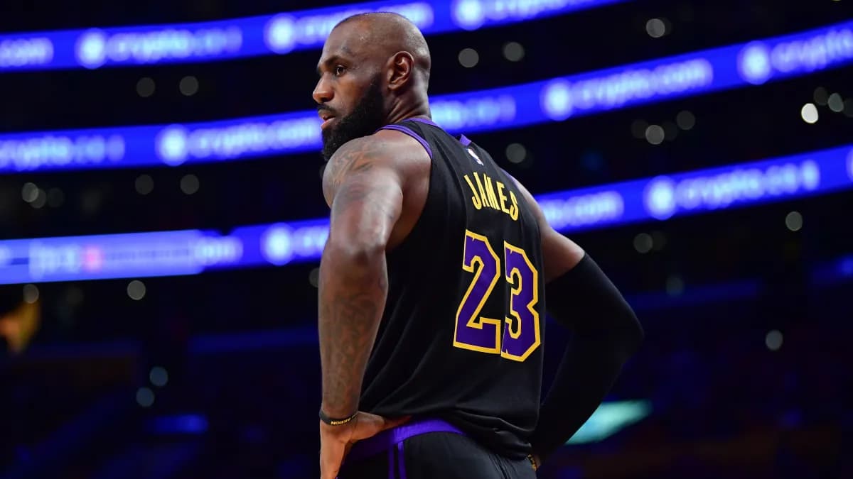 How LeBron James signing with 76ers got harder because of Dean Wade, Anfernee Simons and Ariel Hukporti