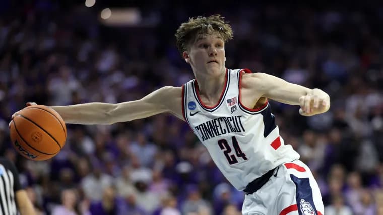 Projected first-round pick delays NBA jump for sophomore season