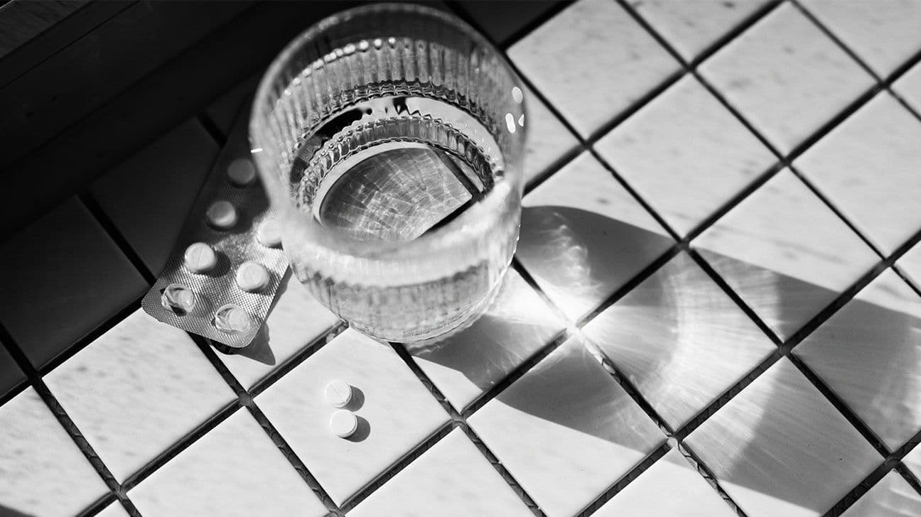 Aspirin Doesn't Prevent Colorectal Cancer, Review Says. Here's What Helps Instead