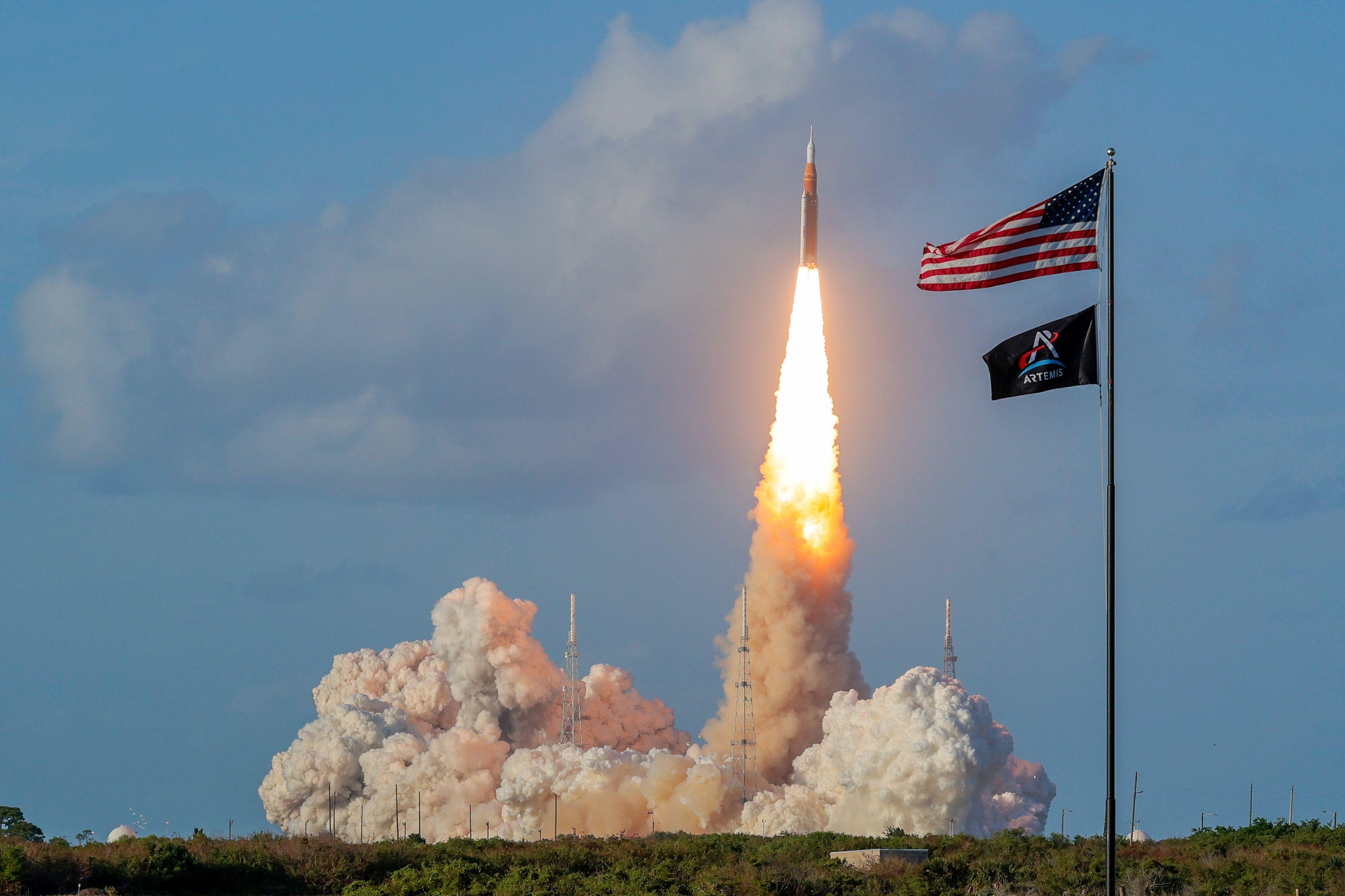 The Trajectory of the Artemis II Moon Mission Is a Feat of Engineering