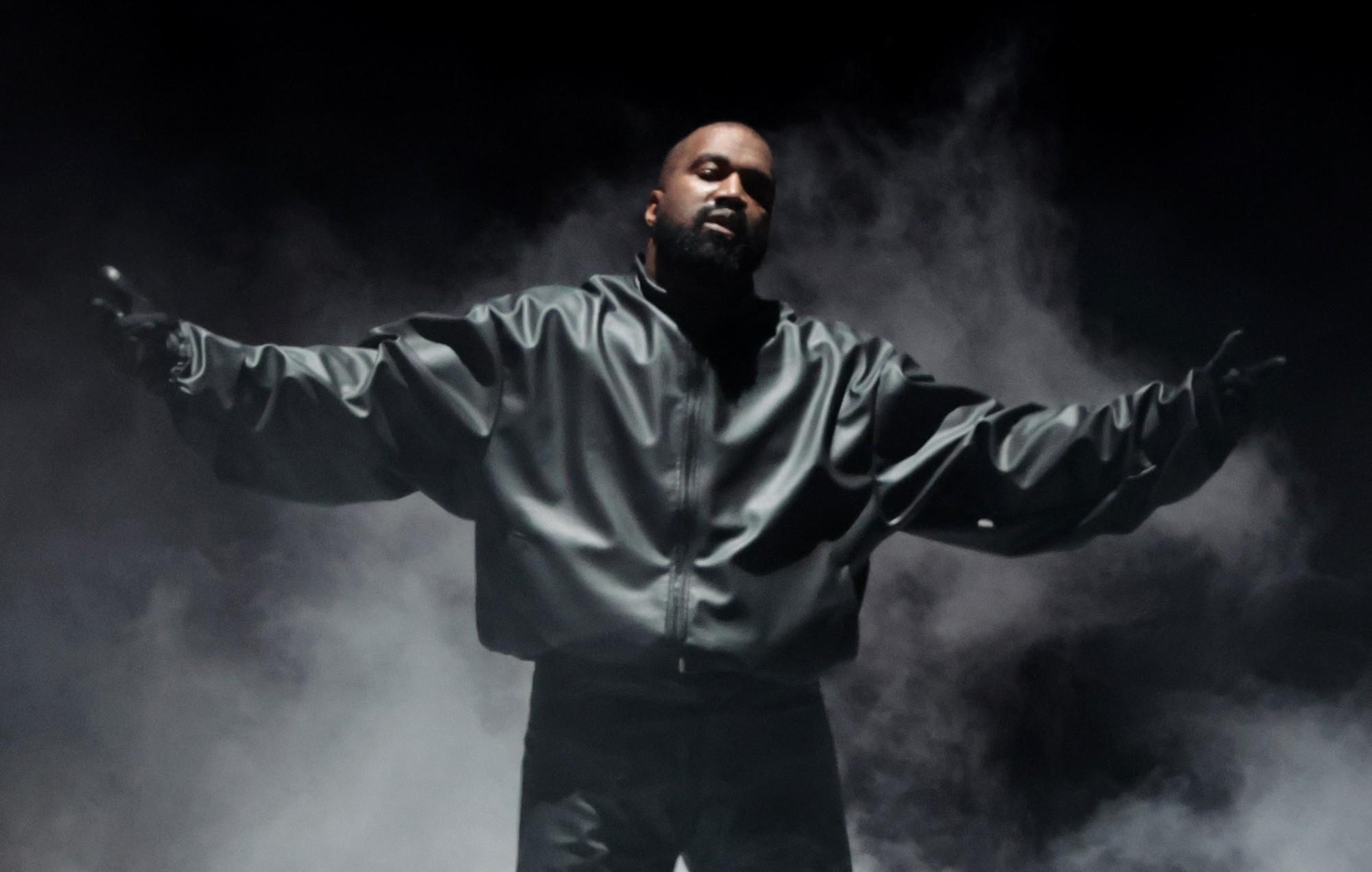 ‘SNL UK’ pokes fun at Kanye West Wireless controversy