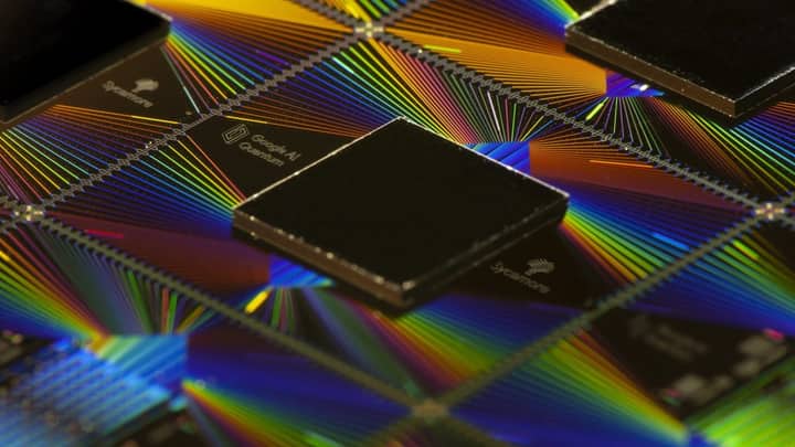 Quantum error correction can constantly recalibrate a processor