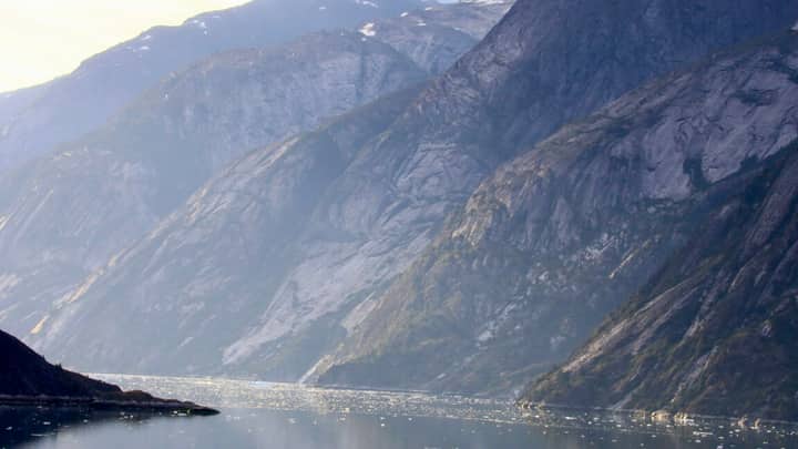 Huge landslide created a 500-meter-high tsunami in a major tourist area