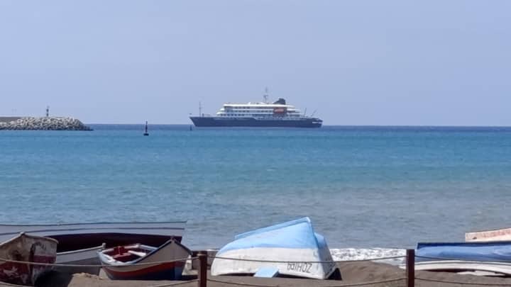 Deadly hantavirus outbreak traps 150 on cruise ship as WHO identifies more cases