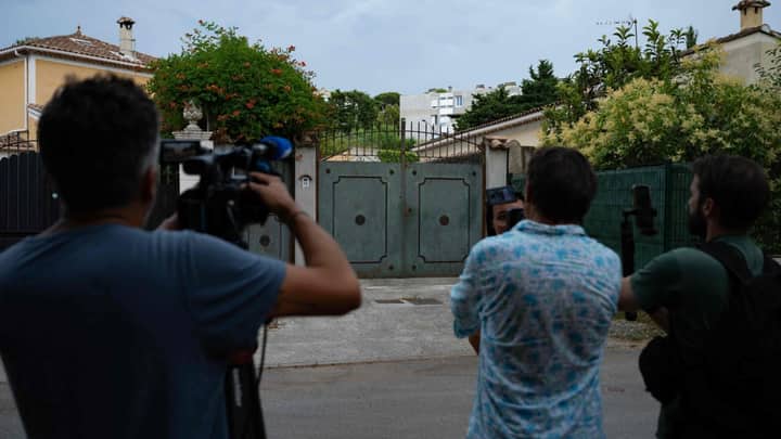 2 young children found dead in locked car during France heatwave