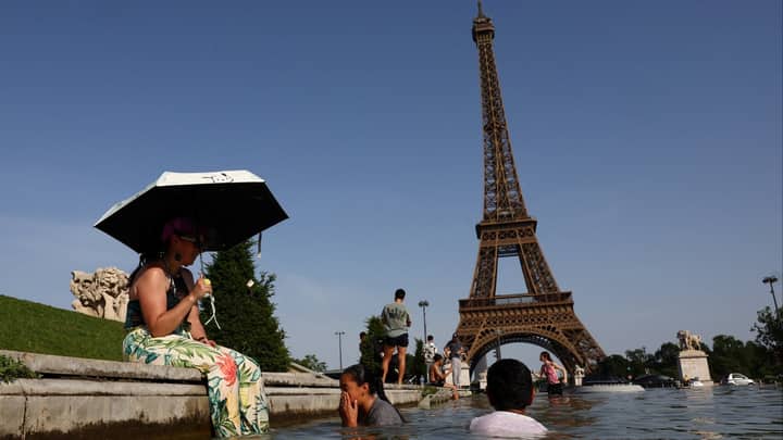 As Europe bakes in early heatwave, fan and air-con sales skyrocket
