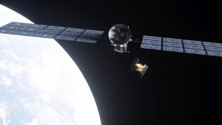 Nasa turns to robotic spacecraft to save telescope from falling back to Earth