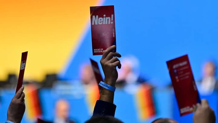 German govt may withhold classified info from states if far-right start winning