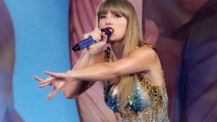 Taylor Swift paid US$160,000 police bill for her wedding, New York mayor says