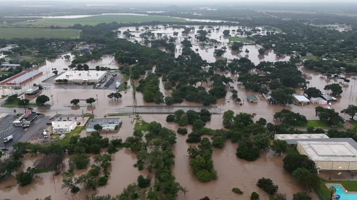 Texas floods kill 2, with more storms to come