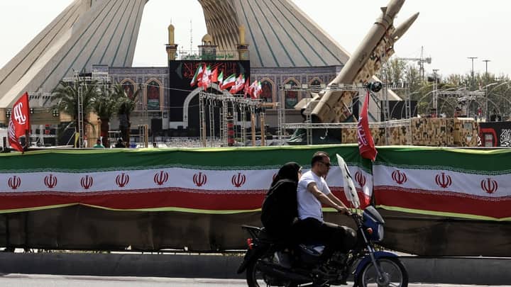 US pauses nightly Iran strikes, as Houthis clash with Saudis
