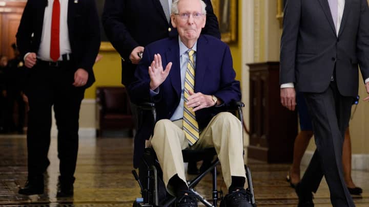 Mitch McConnell returns to US Senate after 3-month health absence