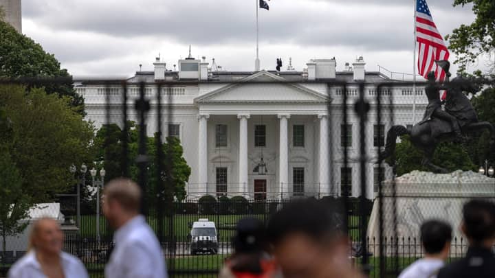 US TV networks decline White House pool duties after Trump bans 3 media outlets