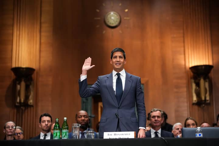 Senate confirms Kevin Warsh to Fed board ahead of expected Chair vote